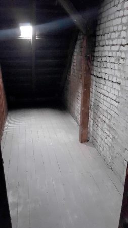 Ein entrümpelter und gefegter